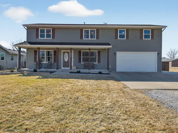 955 E 4th Street, Coal City, IL 60416