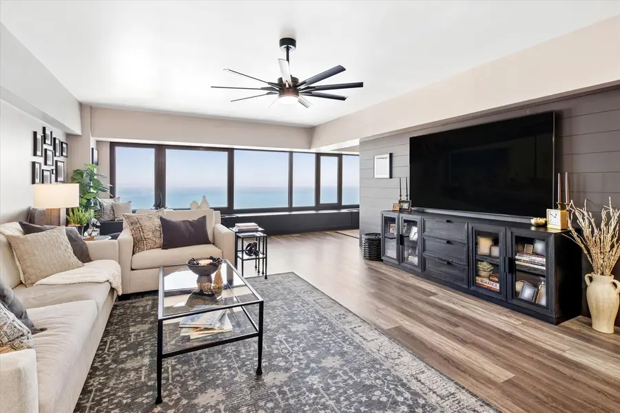 175 E Delaware Place #7304, Chicago, IL 60611 - #2