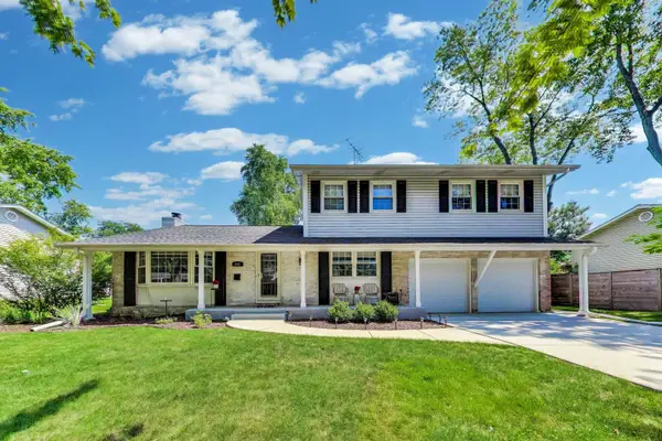 651 N Williams Drive, Palatine, IL 60074