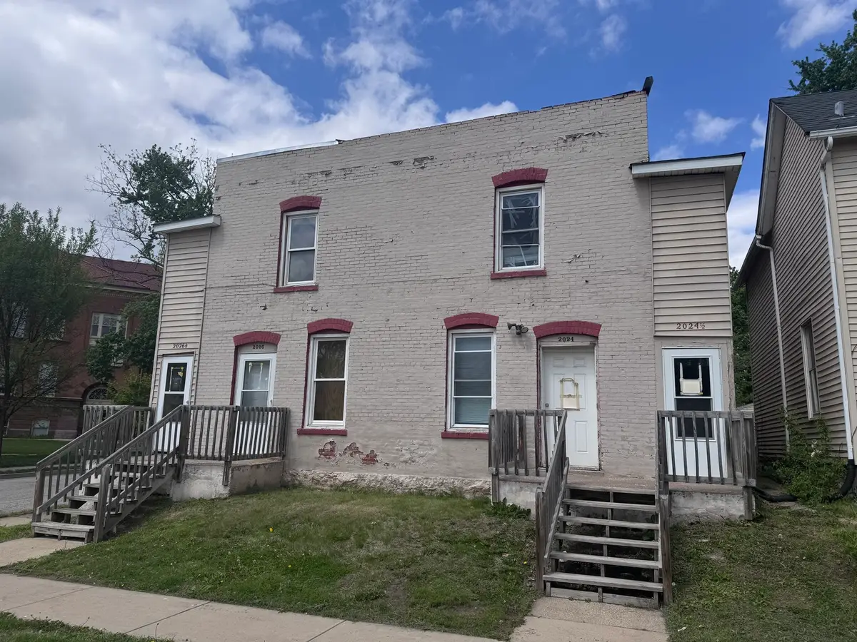 2024 W 6th Street, Davenport, IA 52802 - #1