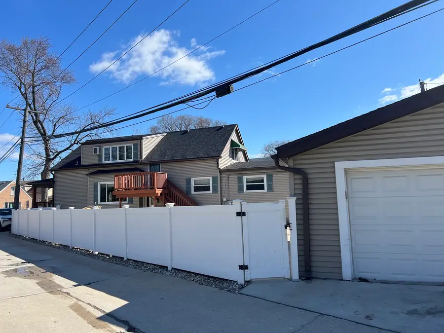 7813 W 65th Place, Bedford Park, IL 60501 - #3