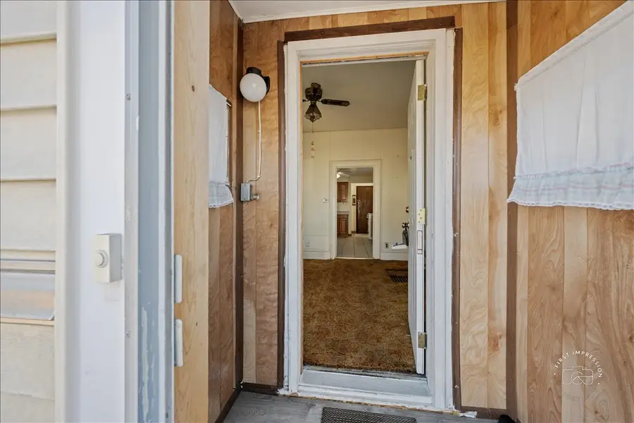 611 Pierce Street, Aurora, IL 60505 - #3