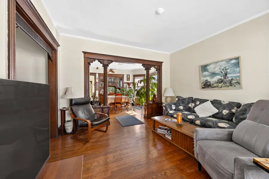 608 S Grove Avenue, Oak Park, IL 60304 - #3