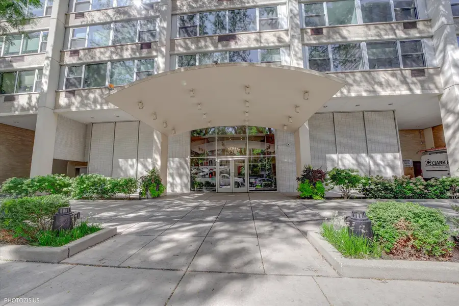 336 W Wellington Avenue #1104, Chicago, IL 60657 - #2