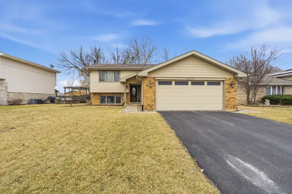 13707 W Carefree Drive, Homer Glen, IL 60491