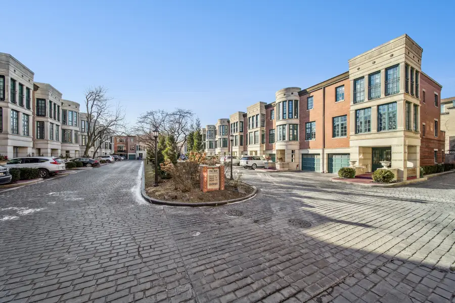 2658 N Southport Avenue #B, Chicago, IL 60614 - #2