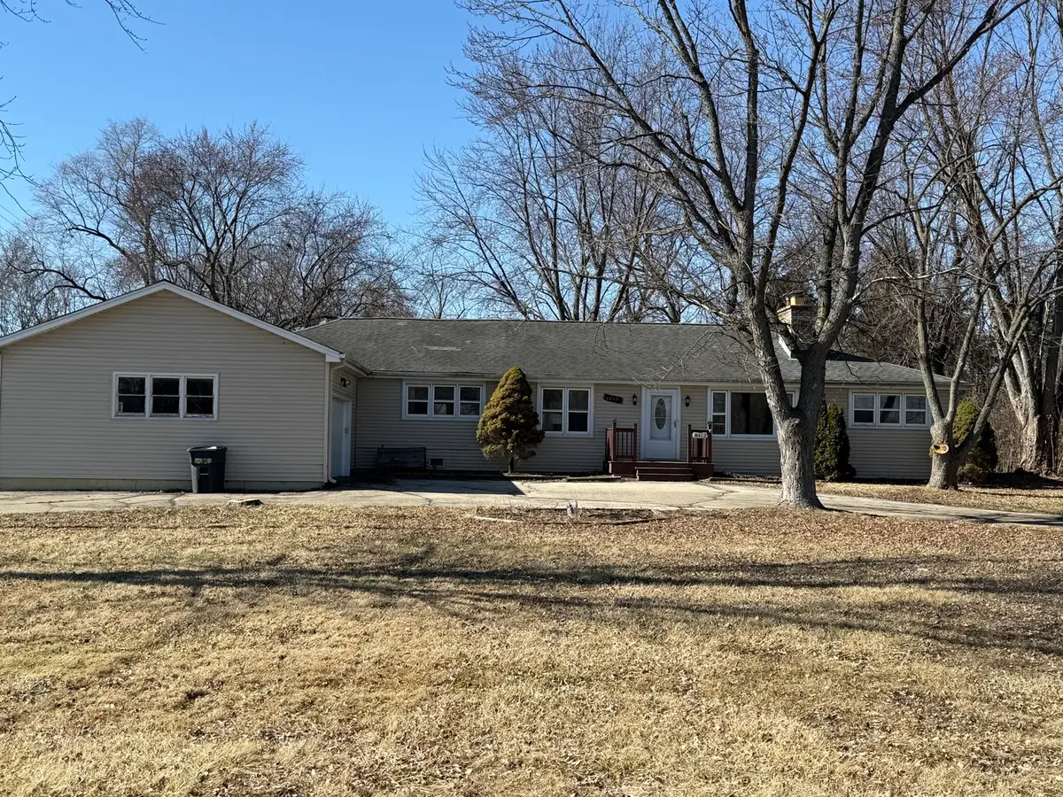 8412 Meadowbrook Drive, Burr Ridge, IL 60527 - #1