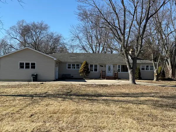 8412 Meadowbrook Drive, Burr Ridge, IL 60527