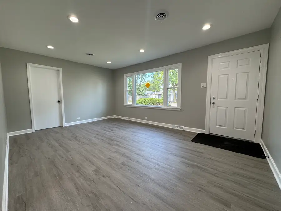 5735 W 80th Street, Burbank, IL 60459 - #3