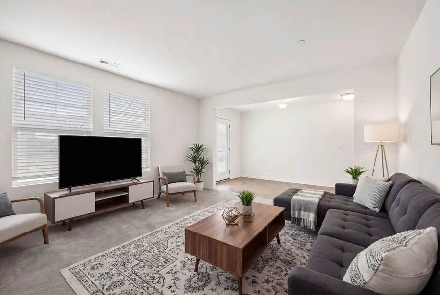 6310 Main Street, Woodridge, IL 60517 - #2