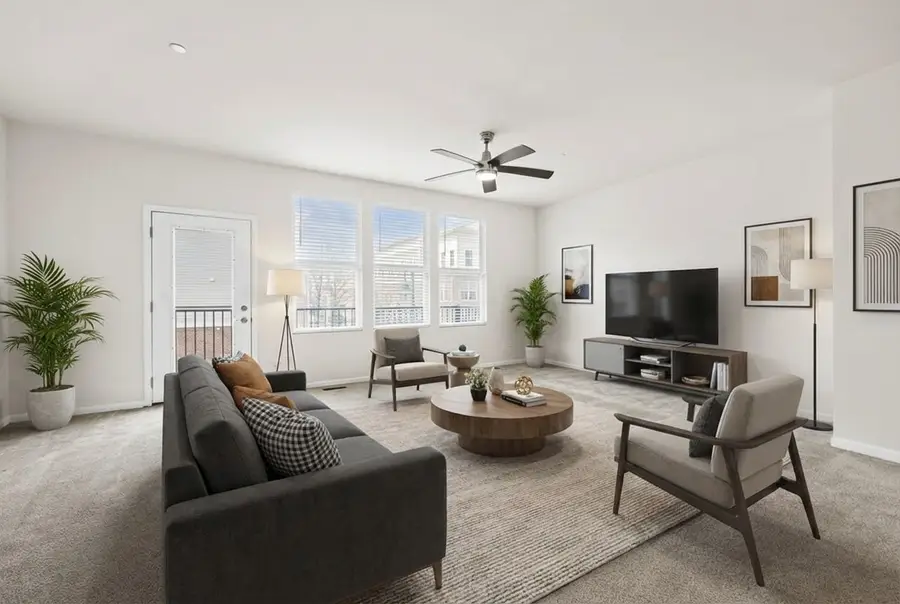 6310 Main Street, Woodridge, IL 60517 - #3