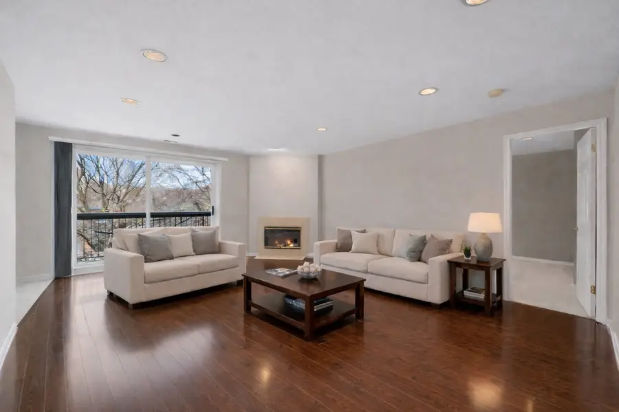 350 E Dundee Road #207B, Buffalo Grove, IL 60089 - #2