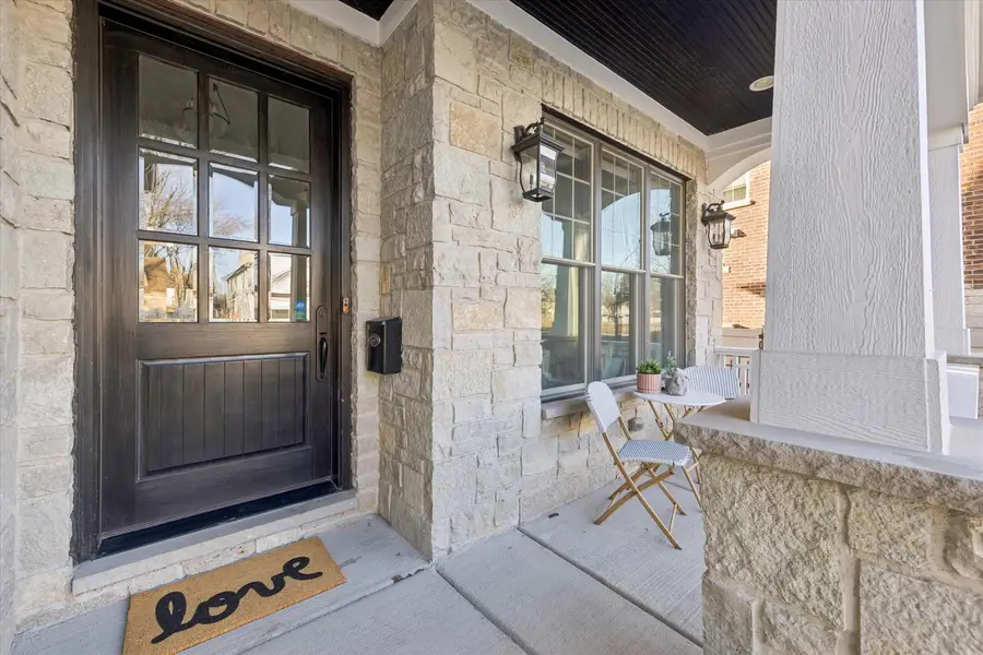 502 S Fairview Avenue, Elmhurst, IL 60126 - #3