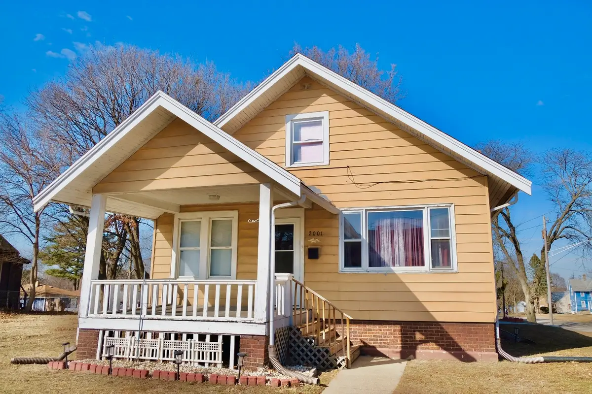 2001 School Street, Rockford, IL 61101 - #1