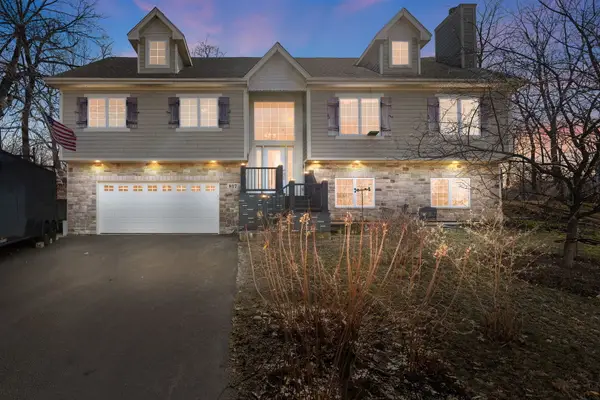 817 Regner Road, McHenry, IL 60051