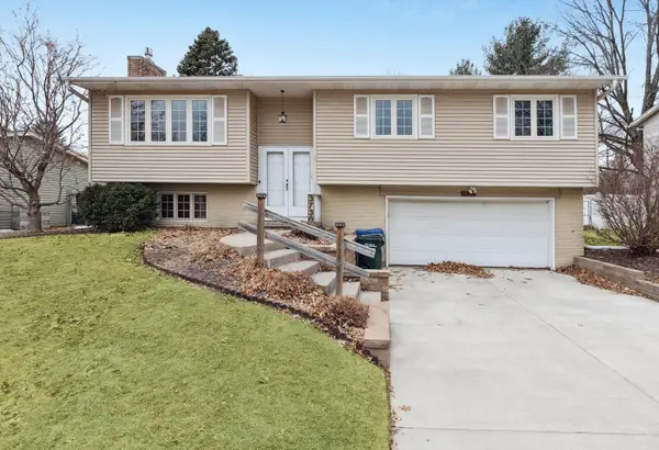 3730 Kenwood Avenue, Davenport, IA 52807