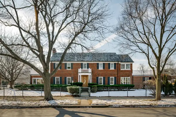 1047 Fair Oaks Avenue, Oak Park, IL 60302