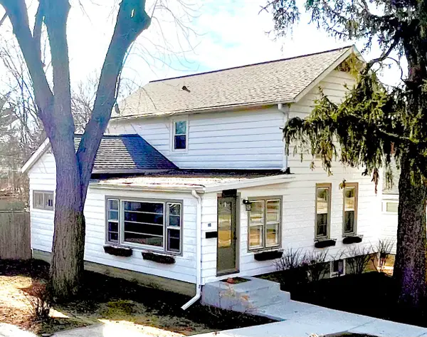 Address Withheld By Seller, Naperville, IL 60563