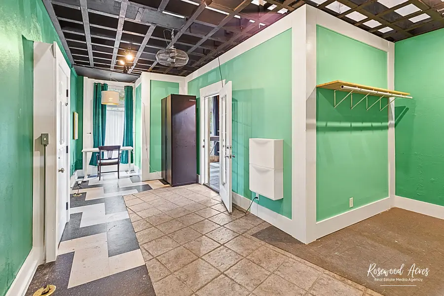 620 Tremont Street, Lincoln, IL 62656 - #3