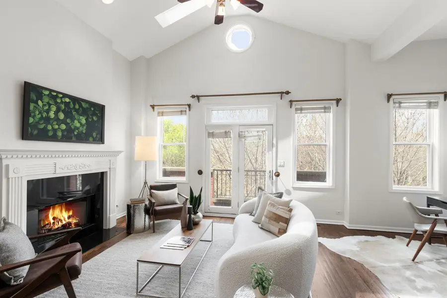 1511 N Hudson Avenue #4, Chicago, IL 60610 - #3