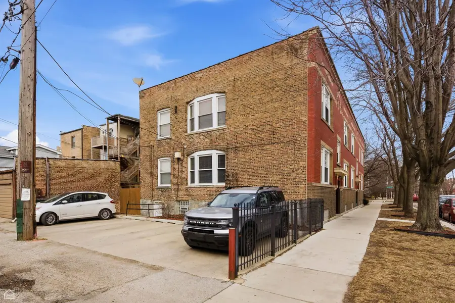 2200 W Winona Avenue #2, Chicago, IL 60625 - #3