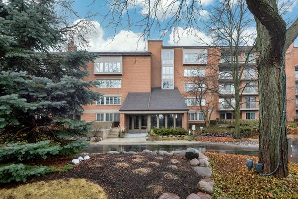 44 Park Lane #229, Park Ridge, IL 60068