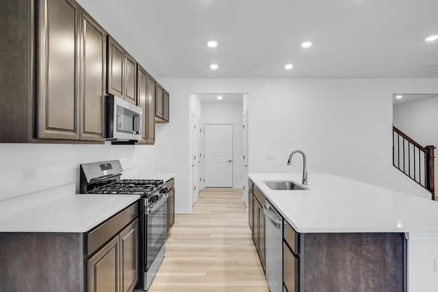 820 Lindsay Lane, West Dundee, IL 60118 - #2