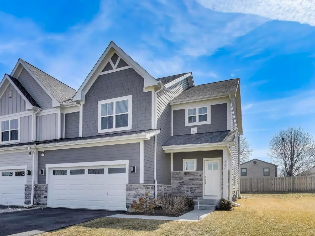 327 Lasalle Lane, Buffalo Grove, IL 60089 - #1