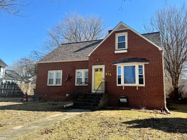 216 S Main Street, Sheffield, IL 61361