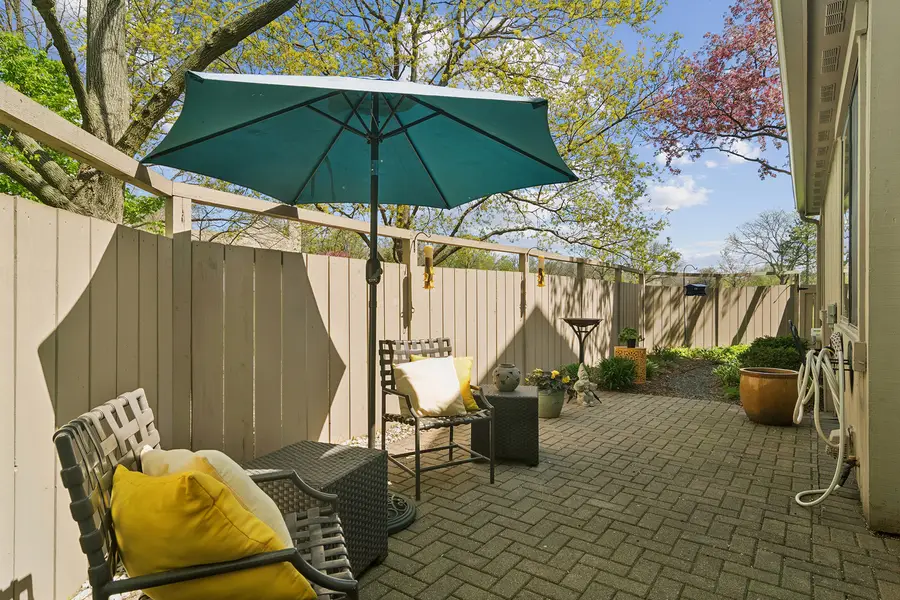 471 Old Barn Road, Lake Barrington, IL 60010 - #2