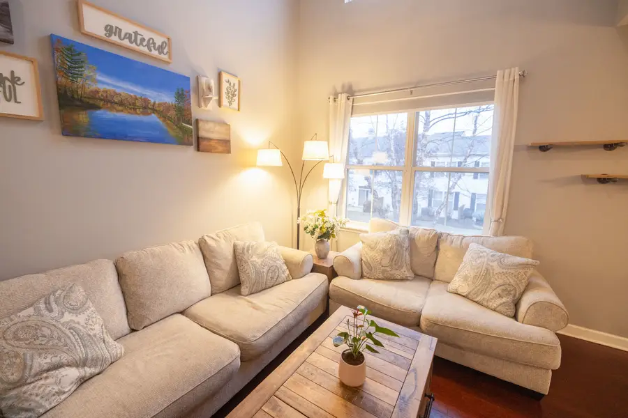 Address Withheld By Seller, Bartlett, IL 60103 - #3