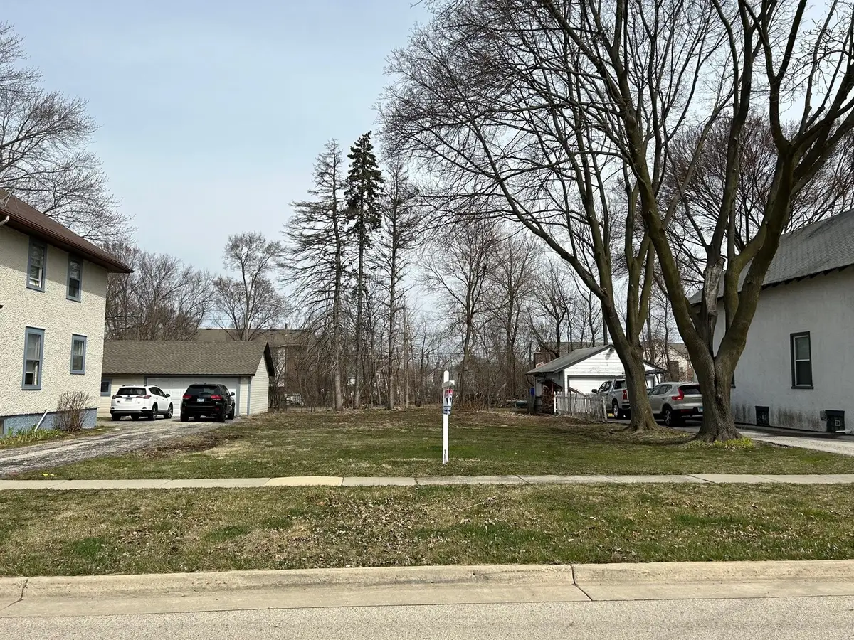 Address Withheld By Seller, Libertyville, IL 60048 - #1