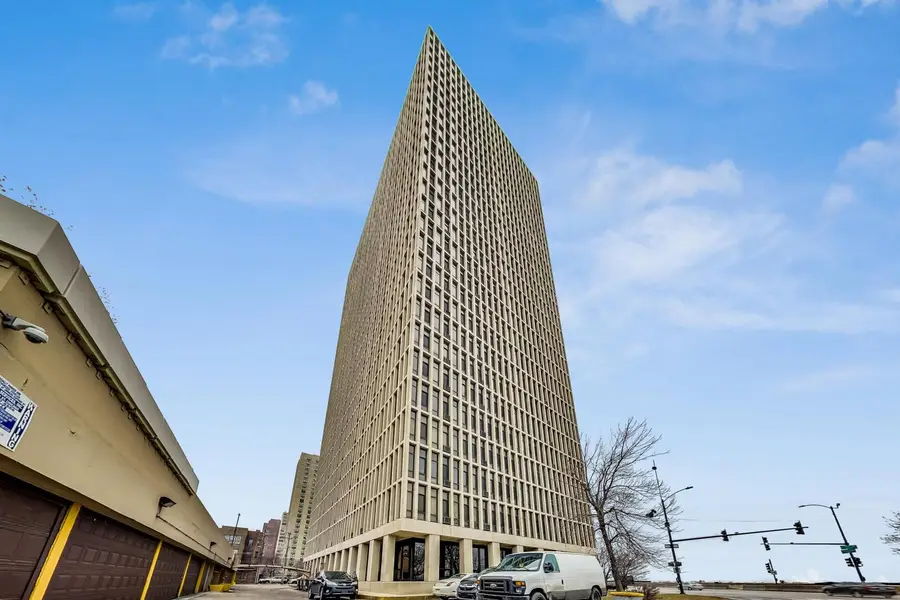 6700 S South Shore Drive #17B, Chicago, IL 60649 - #2