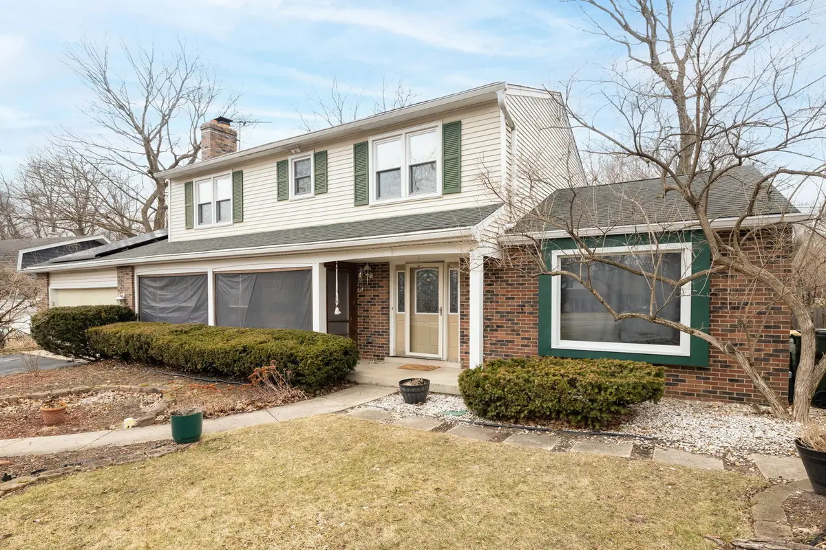 23W100 Kings Court, Glen Ellyn, IL 60137 - #1