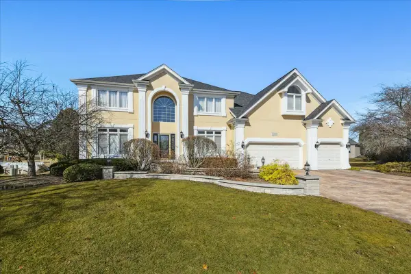 3303 Scottsdale Court, Naperville, IL 60564