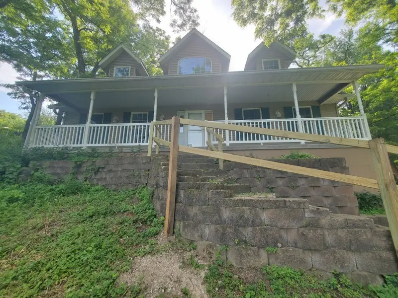 945 Waverly Road, Davenport, IA 52804 - #1