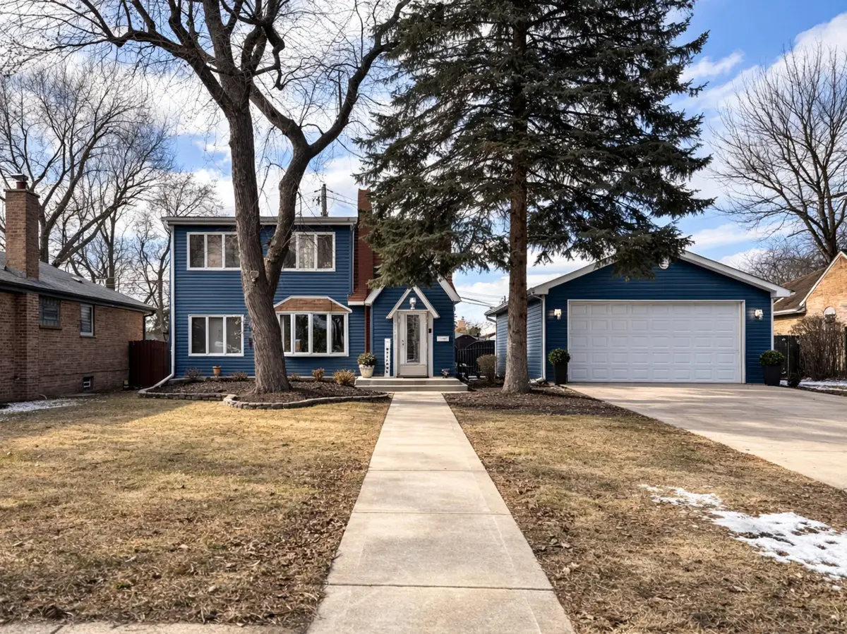 8728 S Rockwell Avenue, Evergreen Park, IL 60805 - #1