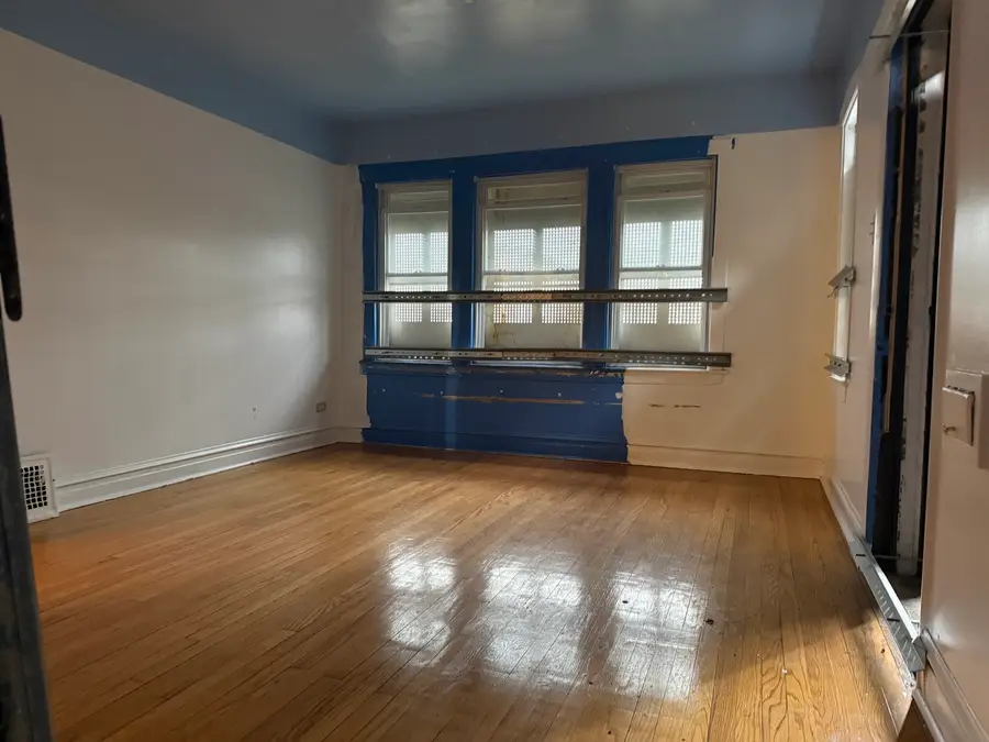 9329 S Colfax Avenue, Chicago, IL 60617 - #2