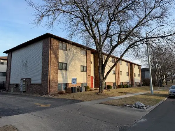 1916 Tracy Drive #48, Bloomington, IL 61704