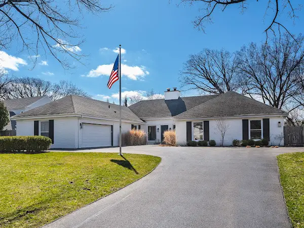 1225 W Deerpath Road, Lake Forest, IL 60045