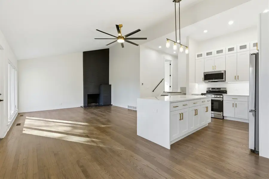 3609 Central Street, Evanston, IL 60201 - #3