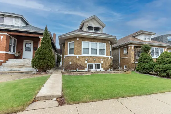 2821 N Menard Avenue, Chicago, IL 60634