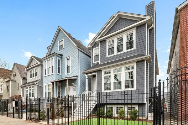 1938 N Ridgeway Avenue, Chicago, IL 60647