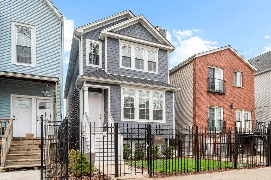 1938 N Ridgeway Avenue, Chicago, IL 60647 - #2