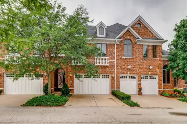 347 Arbor Glen Boulevard, Schaumburg, IL 60195