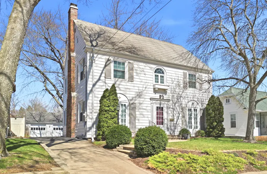 807 E Fellows Street, Dixon, IL 61021 - #3