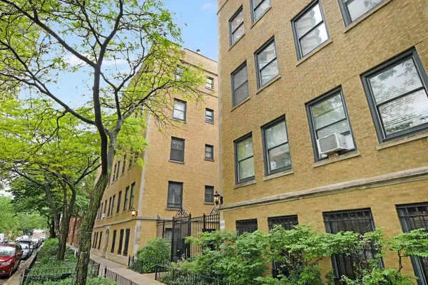 630 W Waveland Avenue #4A, Chicago, IL 60613