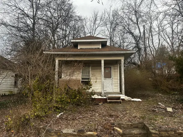 516 W Elm Street, Harrisburg, IL 62946