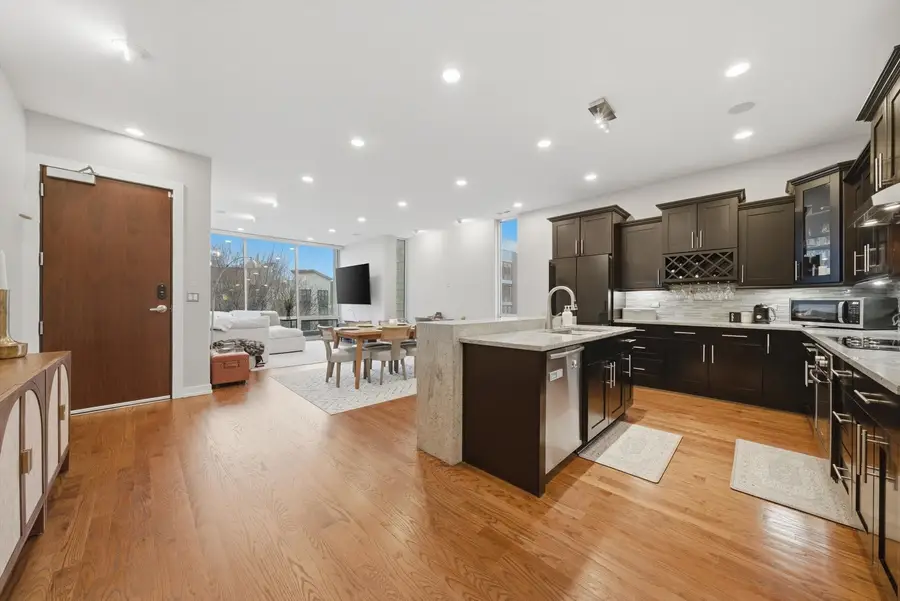 925 N Larrabee Street #2N, Chicago, IL 60610 - #2