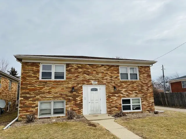 1207 Orchard Road, Bloomington, IL 61701 - #2